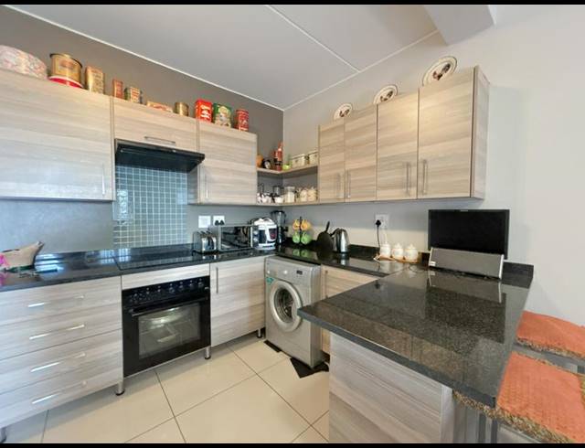 2 BEDROOM APARTMENT FOR SALE IN BLUE HILLS